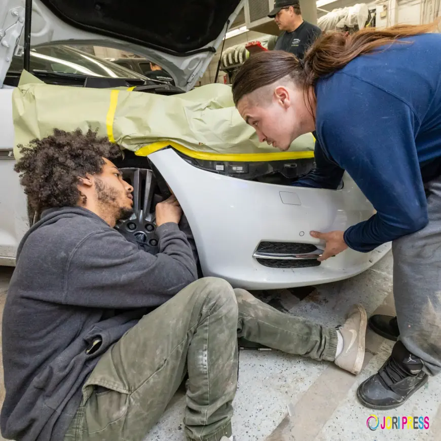 Take an Effective Auto Body Service to Run Your Car Smoothly