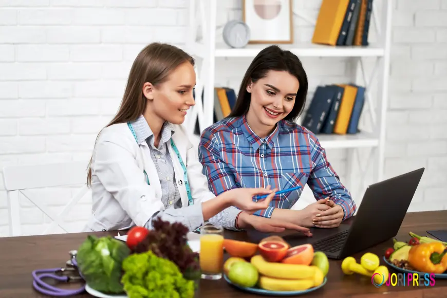 Benefits of Consulting a Professional Dietitian for Disease Prevention