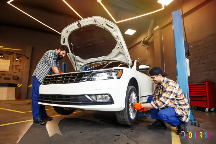 The Role and Value of a Car Mechanic and Roadside Assistance Services