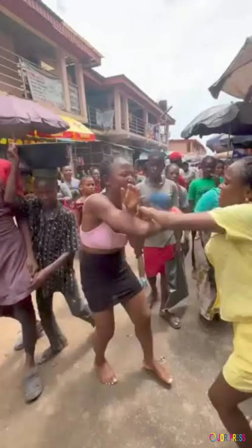 These 4 Women Once Fought Over One Man — Today They Are All Happily Married To Him