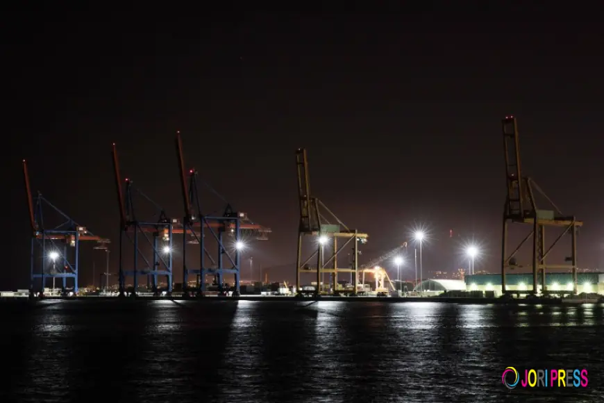 CR Control Systems Inc. Unveils Advanced Channel Marker Lights for Safer Waterway Navigation