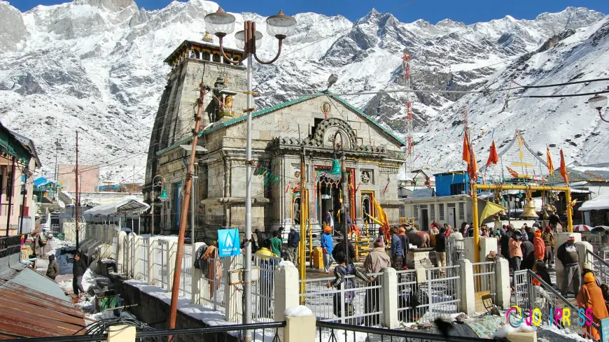 Senior Citizens & Families Why Helicopter Yatra Is Still the Safest Way to Visit Kedarnath in 2026