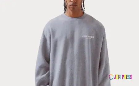 The Timeless Appeal of the Essentials Hoodie