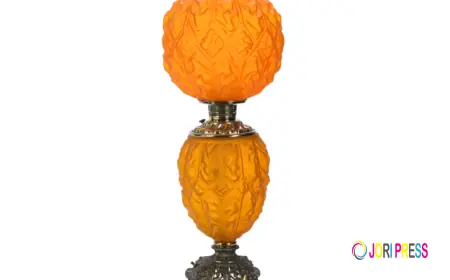 Woody Auction's Dec. 6 Antique Auction Features French Art Glass, Moser Glass, Royal Bayreuth, more