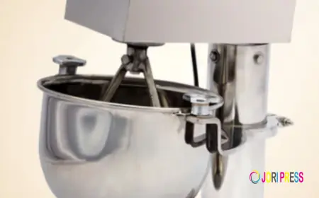 Why Are Dough Kneading Machines Essential in Commercial Kitchens? Key Benefits Explained