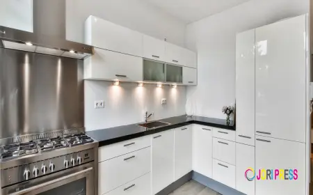 Mr E. Builders Redefines Kitchen Renovation in Birmingham with Modern Design