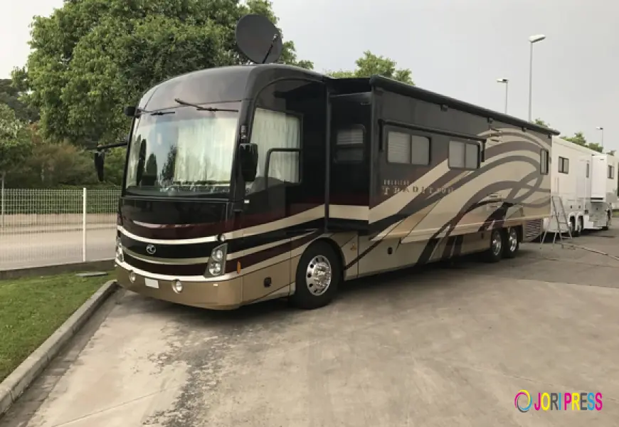 The Ultimate Guide to Awnings for Motorhomes: Comfort, Style, and Protection