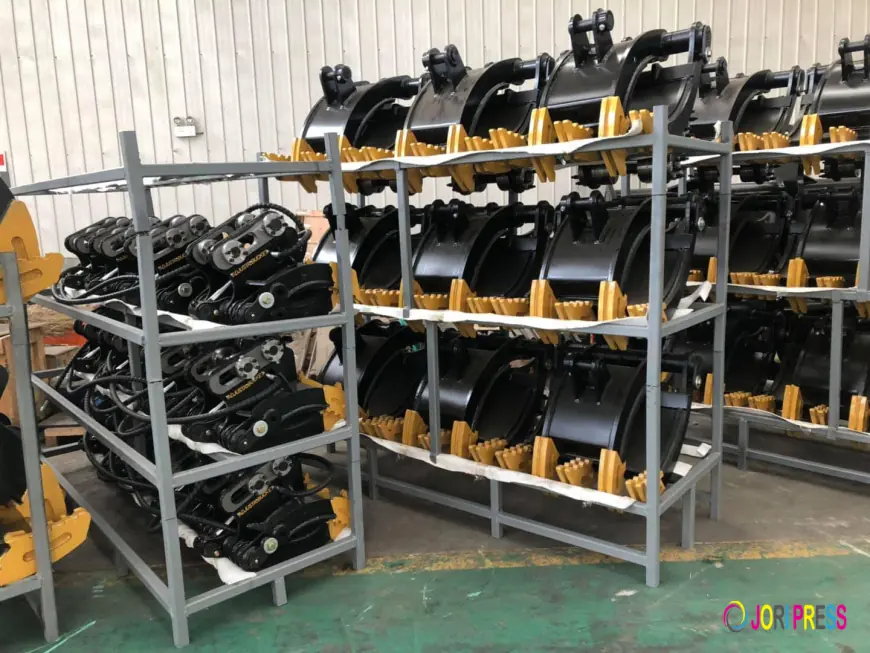 Adjustable Excavator Attachments