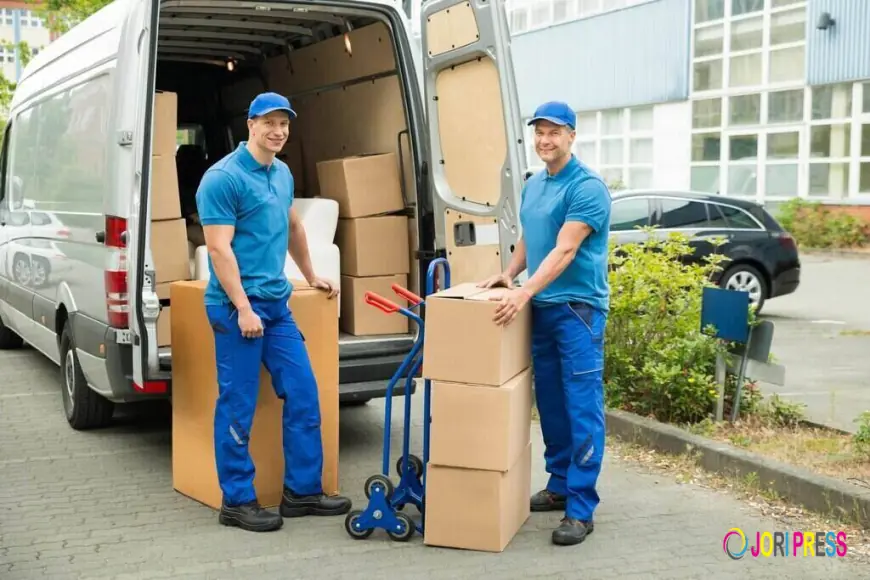 Benefits of Hiring Professional Movers