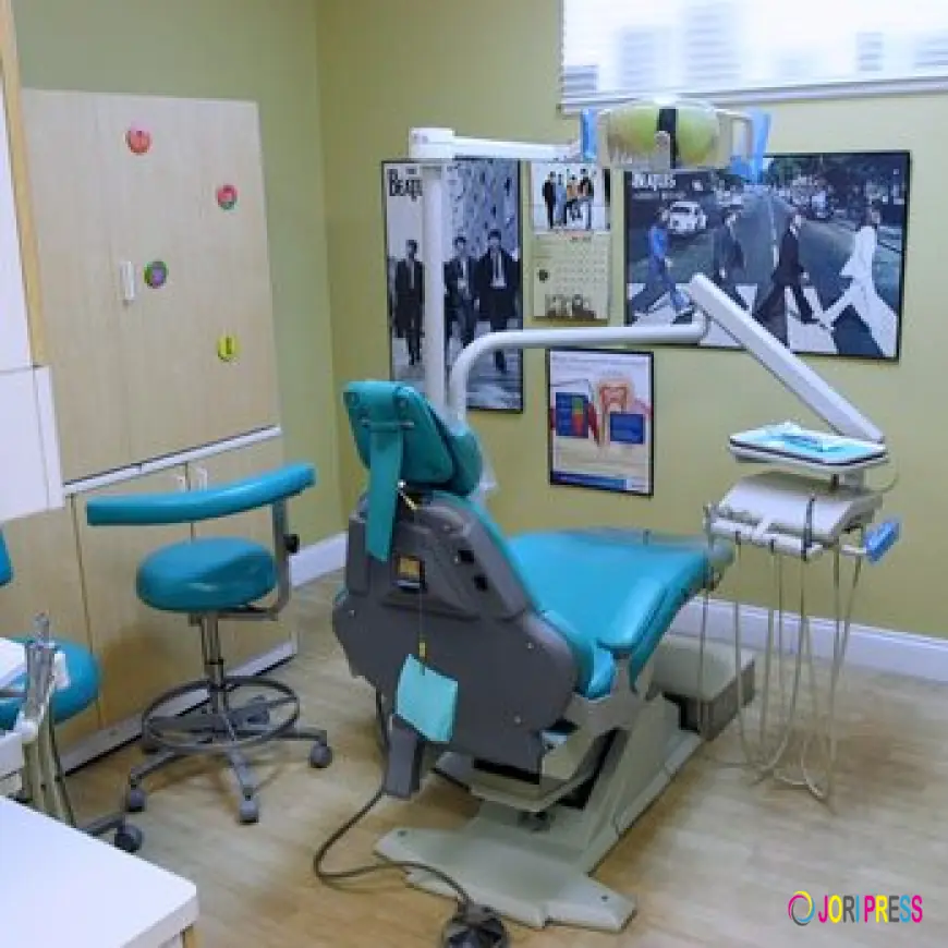 Why Regular Checkups With a Dentist in The Villages Are Essential After 50