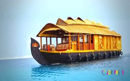 Your Ultimate Guide to Alleppey Houseboat Price