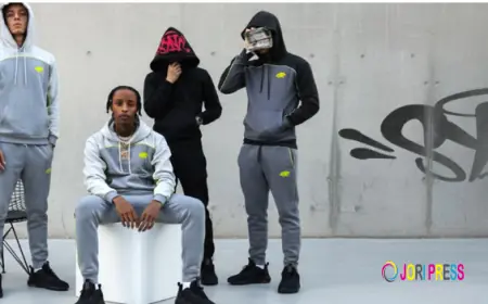 Syna World Tech Fleece: Redefining Modern Streetwear