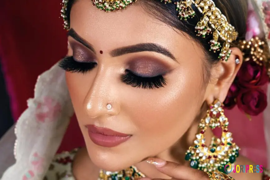 Finding the Right Makeup Artist in Delhi