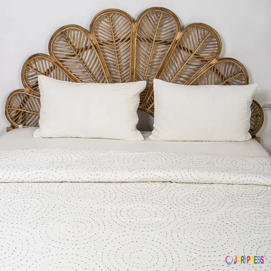 The Warmth of Tradition: Why Kantha Quilts Are the Ultimate Winter Essential