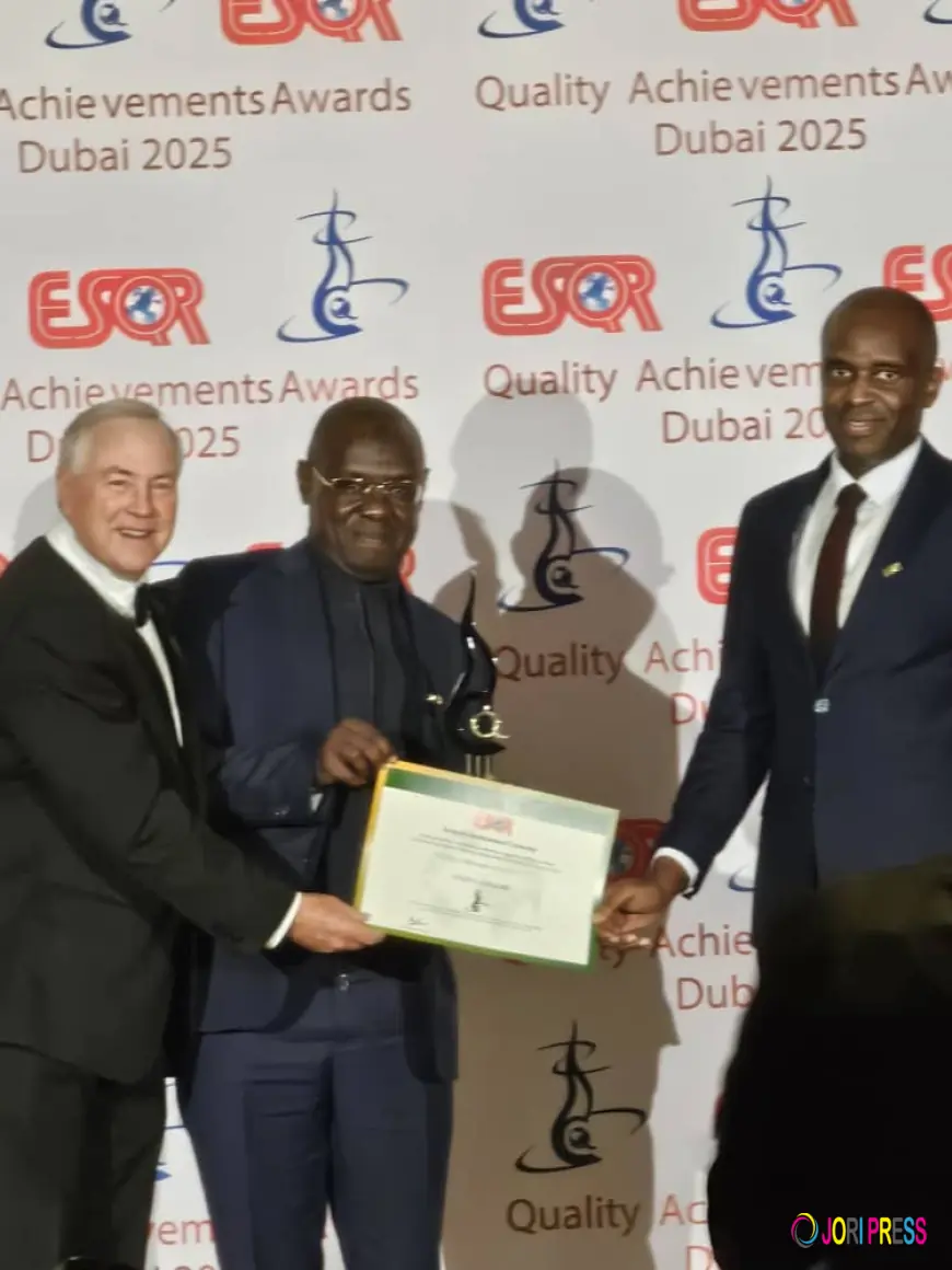 KIU WINS PRESTIGIOUS ESQR QUALITY ACHIEVEMENT AWARD IN DUBAI