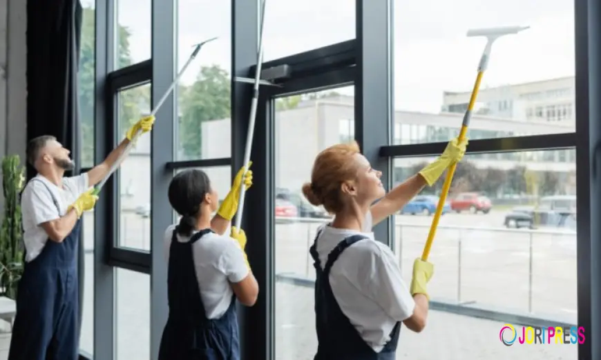 Keep Your Home Shining with a Professional Window Cleaning Service