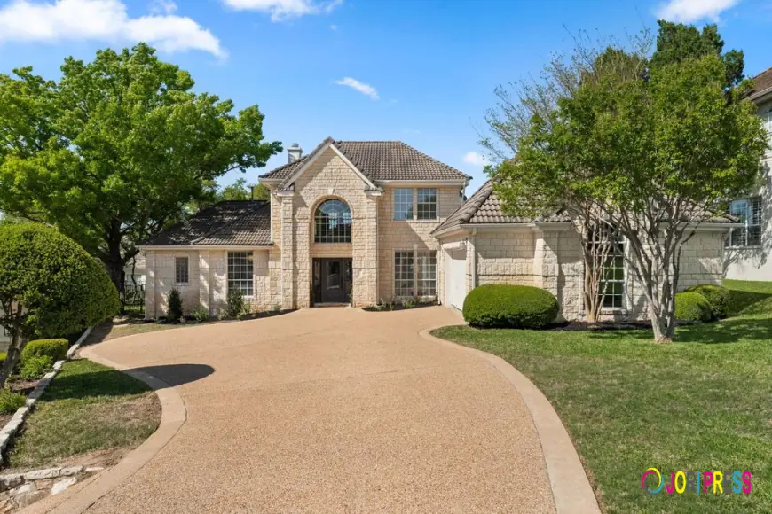 Austin Golf Communities for Golf Courses and Luxury Gated Estates In Lakeway, TX