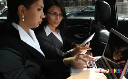 Occupied Limo Service for Executives' Business Travel