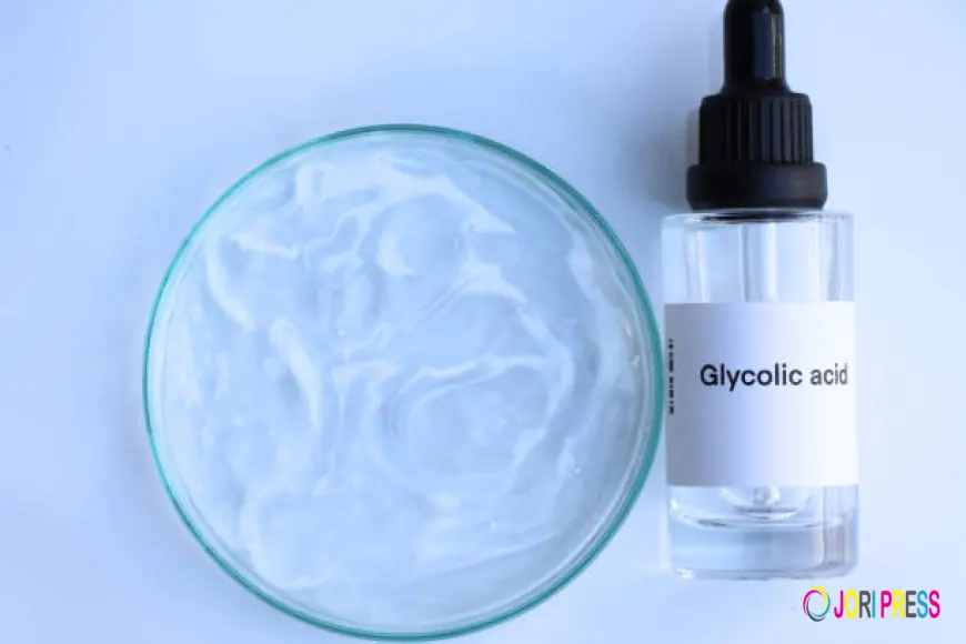 Glycolic Acid Peel Market Emerging Trends Transforming Global Skincare and Aesthetic Treatments