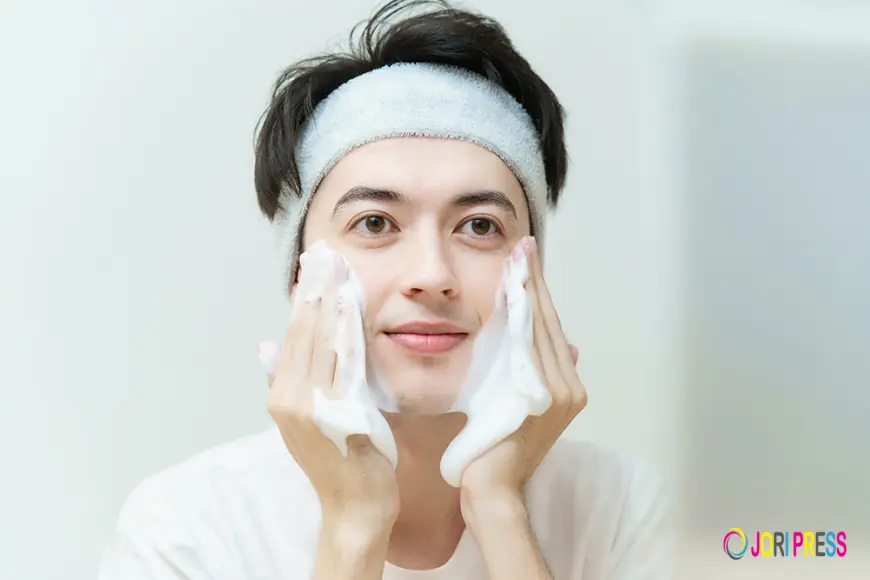 Men Face Care Market Growth Driven by Evolving Grooming Trends