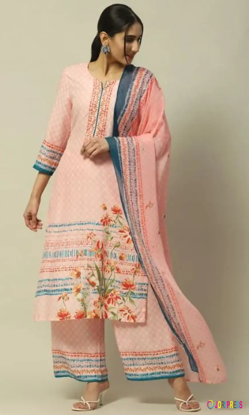 Why Suits for Women Are Redefining Modern Ethnic Fashion