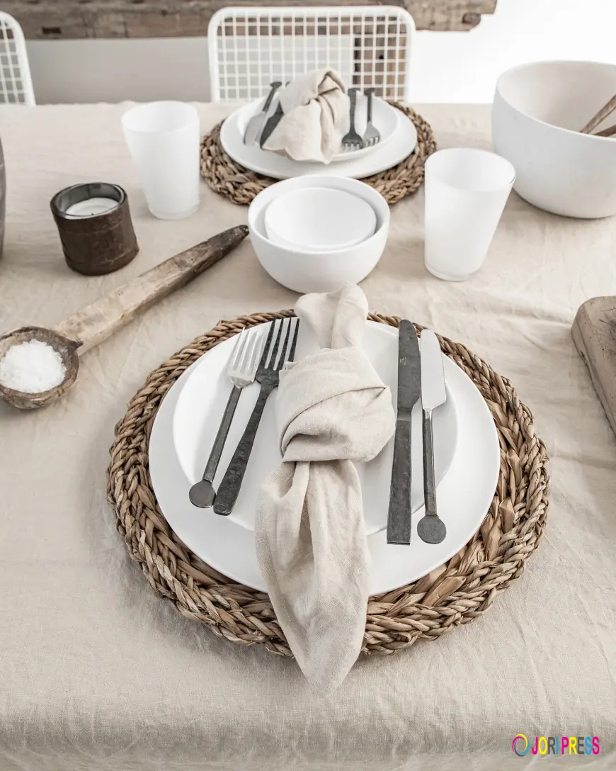 Cloth Napkins and Linen Tablecloths: The Complete Guide to Elegant & Sustainable Dining