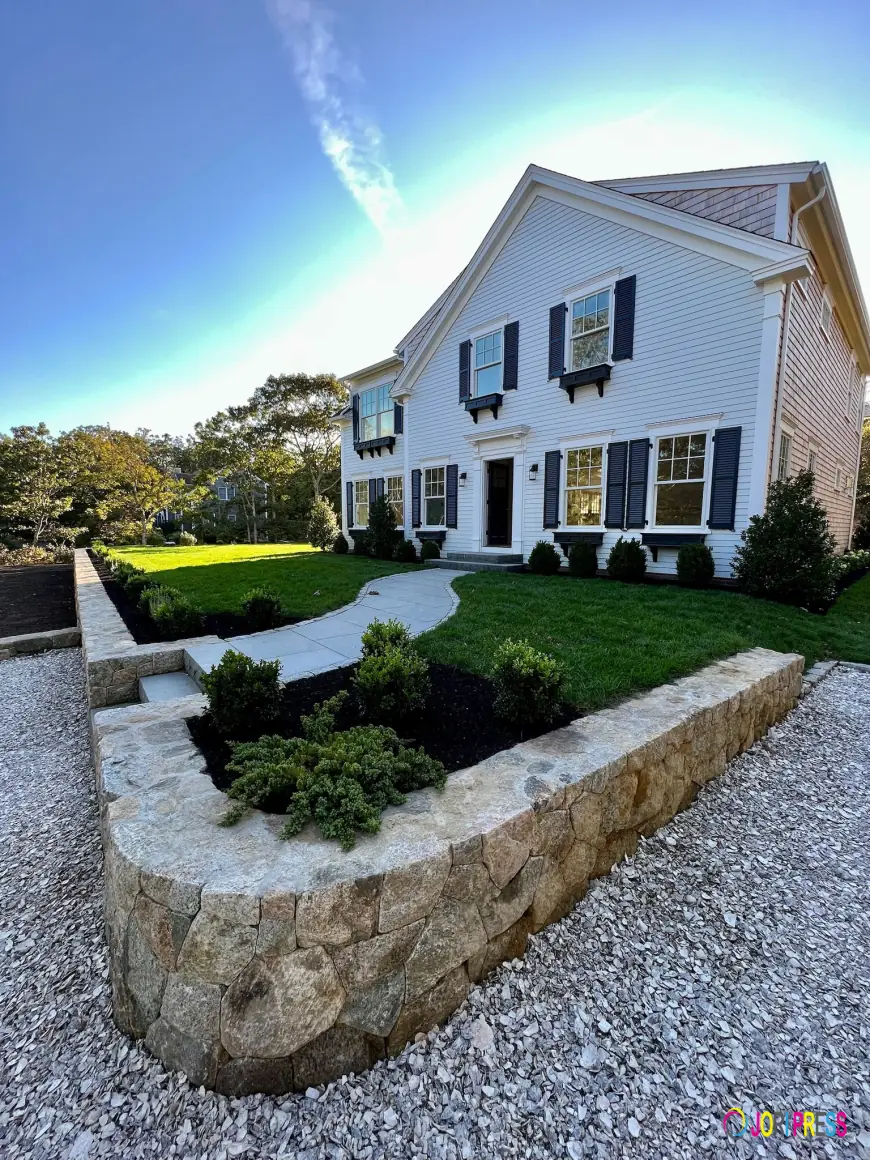 Need to Stop Soil Erosion? Is Retaining Wall Installation in Edgartown the Solution?