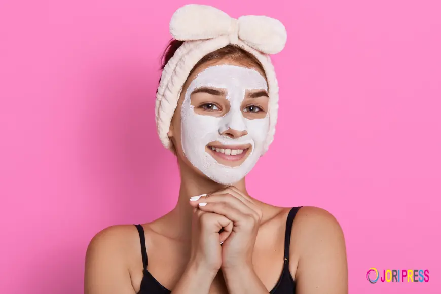 5 Brands Offering Collagen Face Masks for Plump Skin