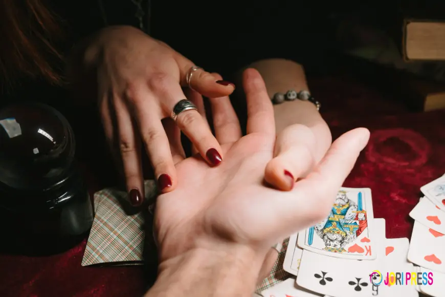 Angelica Psychic Palm Reader Offers Trusted Psychic Palm Reading in Gilbert