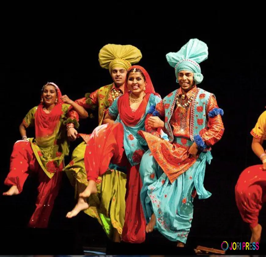 How to Organize a Traditional Punjabi Group Dance for a Marriage Celebration