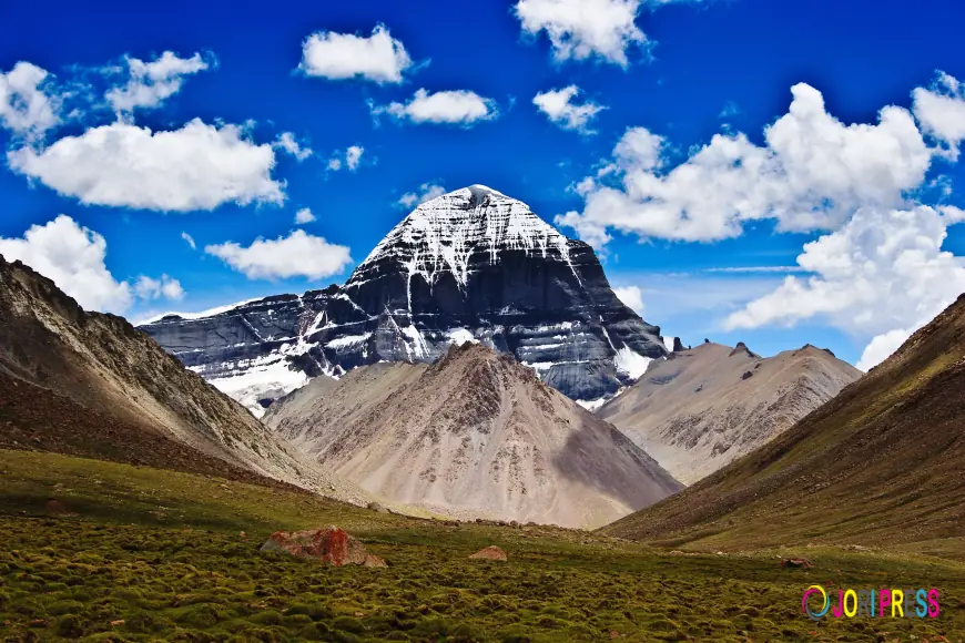 Experience Kailash Mansarovar Yatra by Helicopter