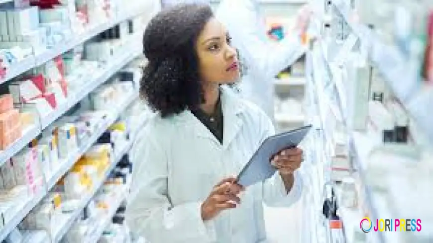 How Does a Pharmacy Technician Program Support Medication Safety and Compliance?