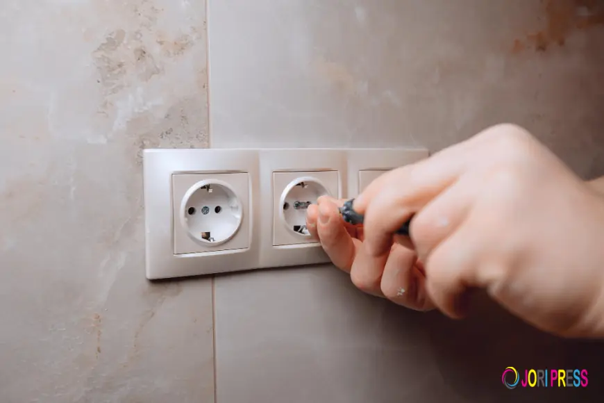 24emergency Electrician Ltd Launches Advanced Electrical Wiring for Light Switches Services in London