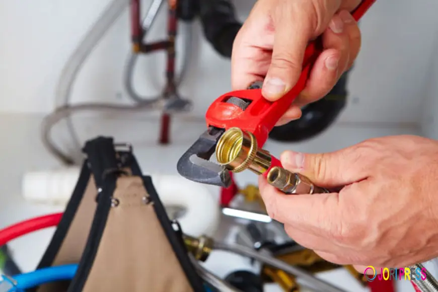 Plumbing Emergencies in Buchanan Dam? Here’s What Most Homeowners Get Wrong