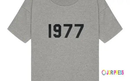 Ami Paris Clothing Brings Simple Luxury to Daily Fashion