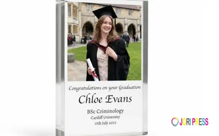 Make Graduation Unforgettable with Personalised Graduation Gifts