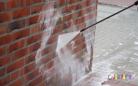 How Masonry Cleaning In Orange County Enhances Luxury Landscaping?