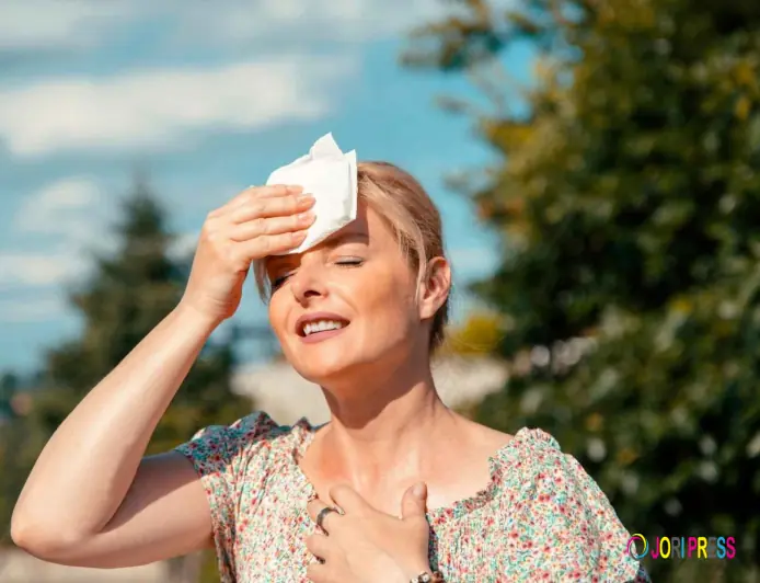 Why Women Visit a menopause specialist in Houston for Ongoing Care