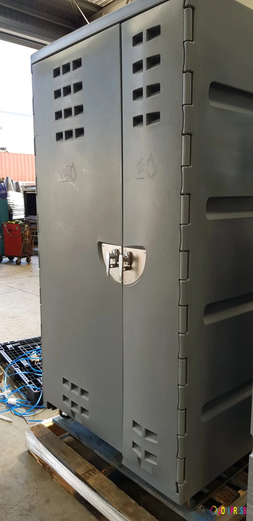 Van Lockers That Handle Daily Loading and Unloading Without Damage