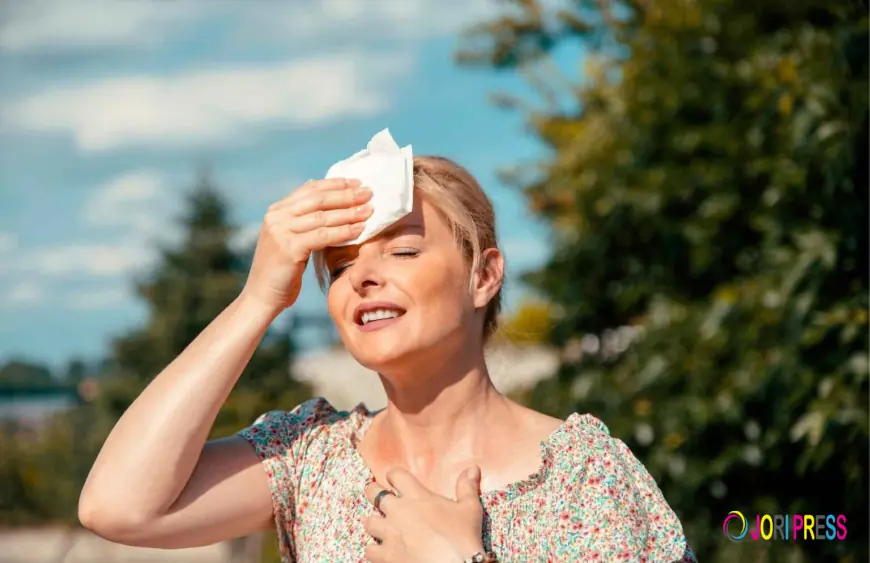 Why Women Visit a menopause specialist in Houston for Ongoing Care