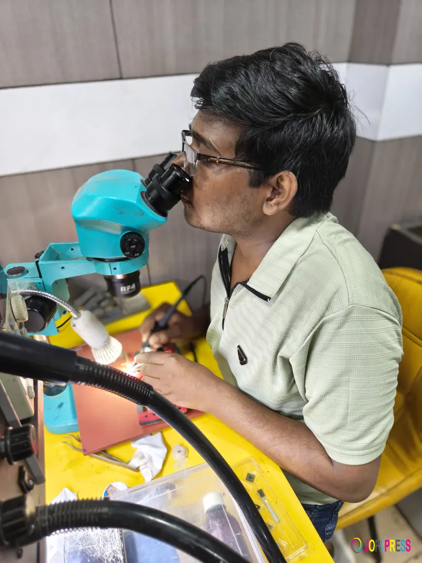 How Can Multitech Institute Help You Build a Career with Mobile Repairing Course?