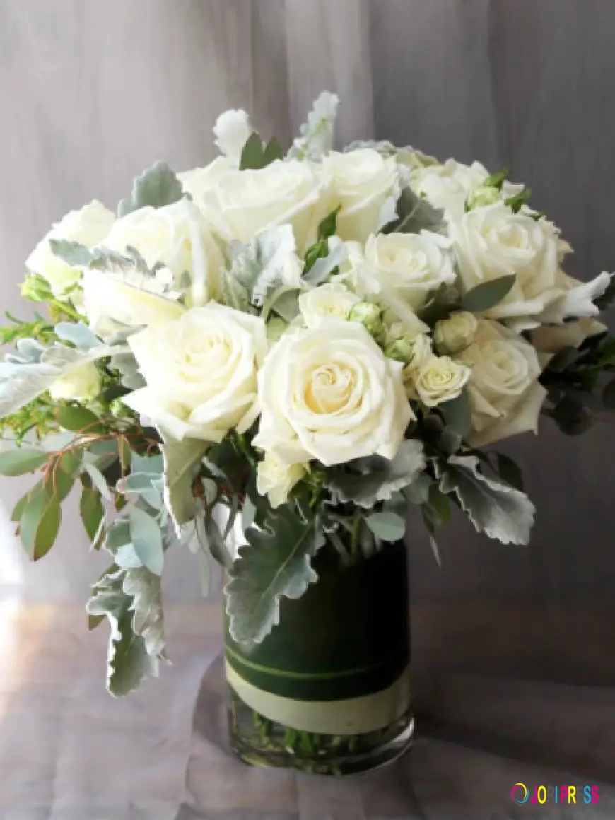 Types of Funeral Flower Arrangements Explained: Casket Sprays, Wreaths & Sympathy Bouquets