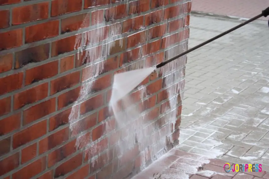 How Masonry Cleaning In Orange County Enhances Luxury Landscaping?