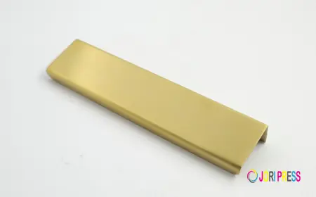 Cabinet Doors Handles & Knobs: Style Meets Practicality