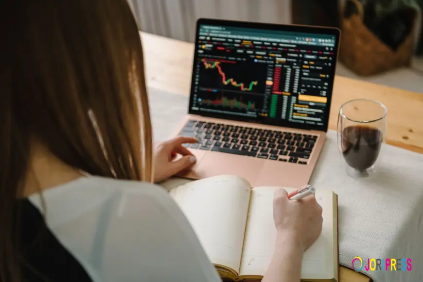 Why Risk-Taking Traders in India Are Exploring Unofficial Online Trading Networks