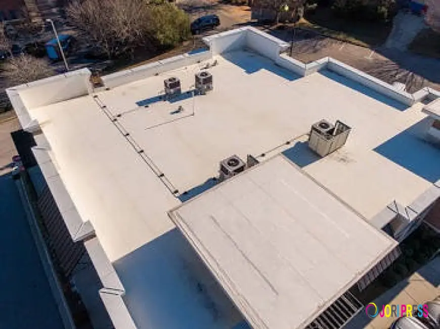 Flat Roof Solutions by Roofing Companies in Jacksonville, Florida