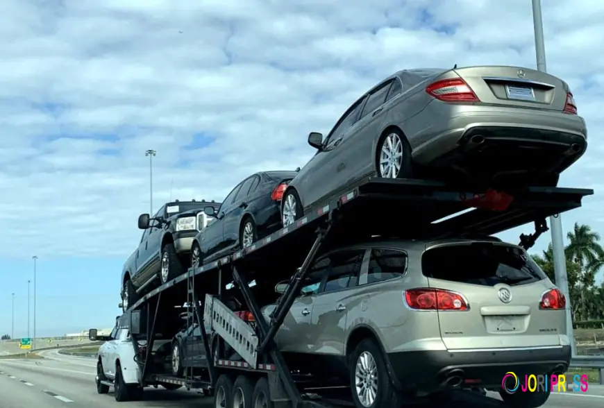 Roumans Recovery Raises the Bar in Long Distance Vehicle Transport, West Midlands