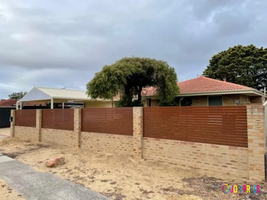 Straight Up Retaining Fencing & Earthworks Expands Vertical Aluminium Slat Fencing Services in Perth, WA