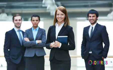 Why Mid Career Professionals Feel Stuck and How to Move Forward?