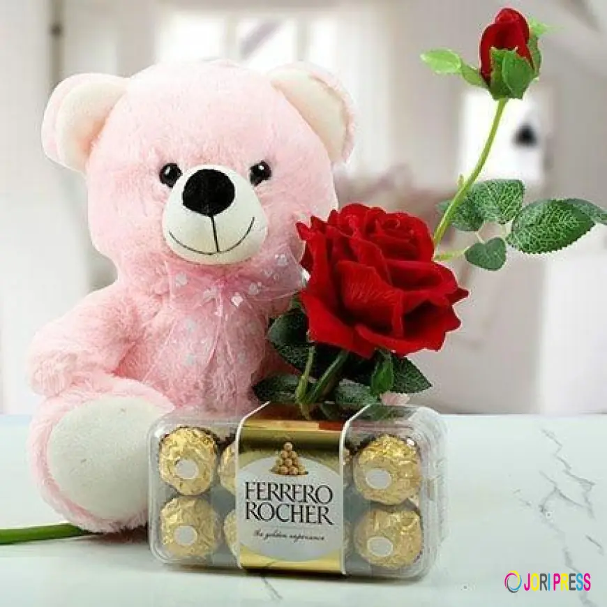 Why Flower Bouquets Remain the Most Loved Gift Choice for Every Occasion with OyeGifts